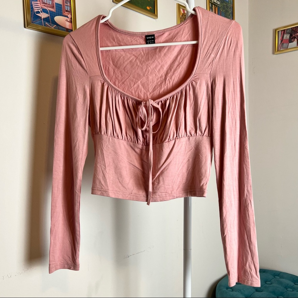 SHEIN Ruched Top - Picture 5 of 10